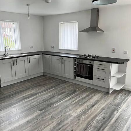 Conveniently Located, Close To City And Quiet Area Londonderry Luaran gambar