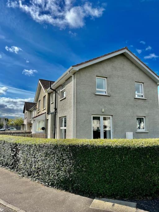 Conveniently Located, Close To City And Quiet Area Londonderry Luaran gambar